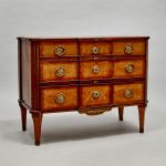 958 1043 CHEST OF DRAWERS